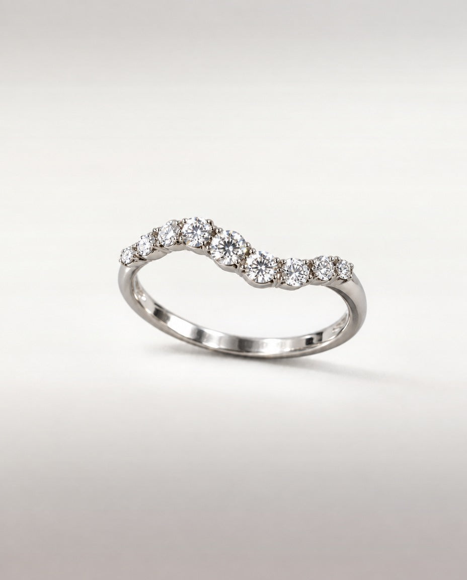 Bague Courbe — vue inclinée