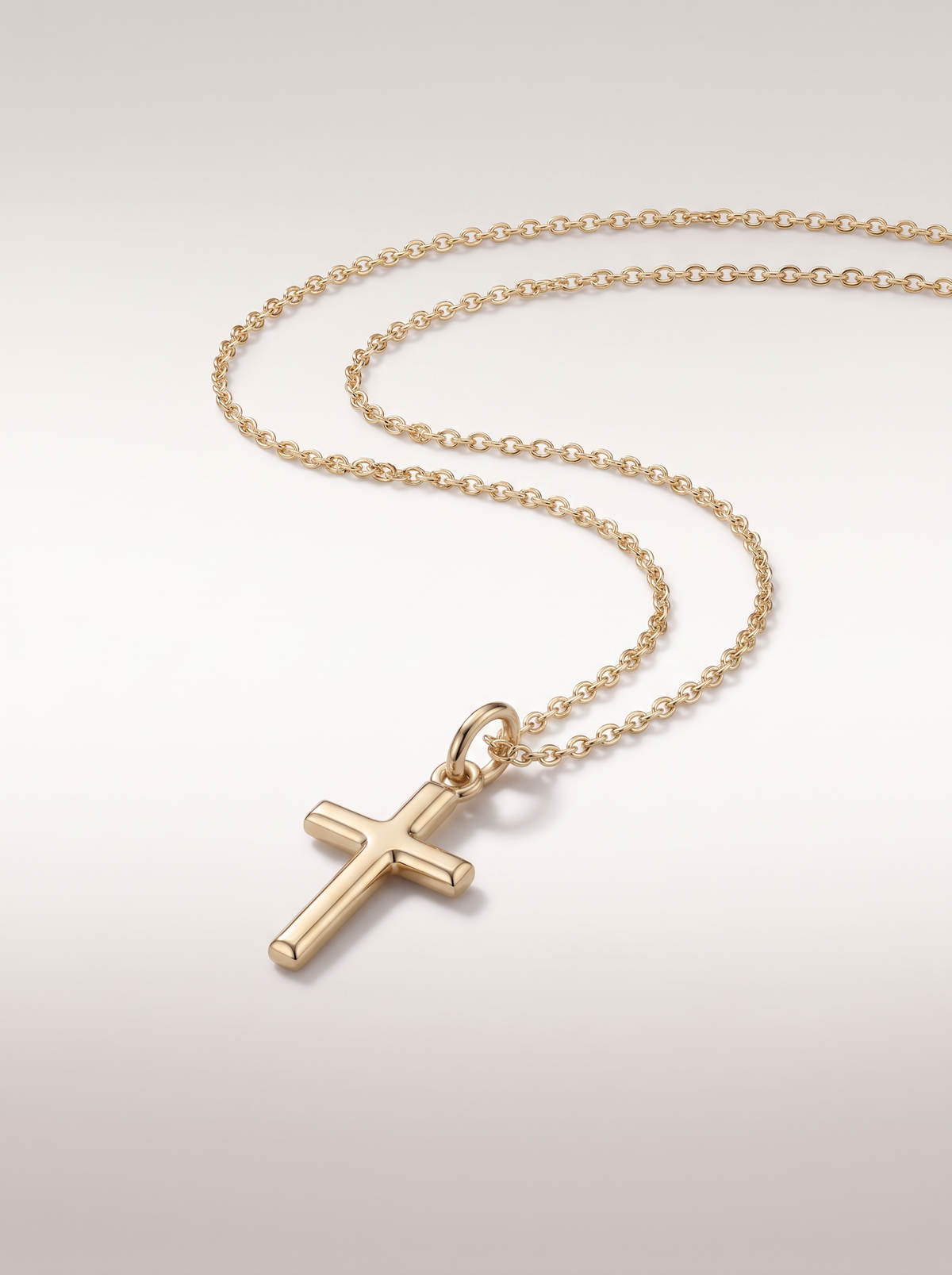 Collier Croix — vue trois-quarts