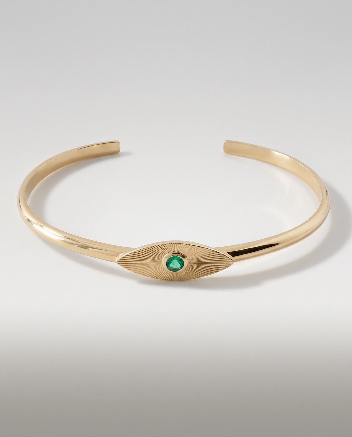 Bracelet Ocelle, jonc or jaune et émeraude — packshot