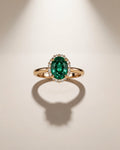 Bague Émeraude Halo — Carron et Olivier