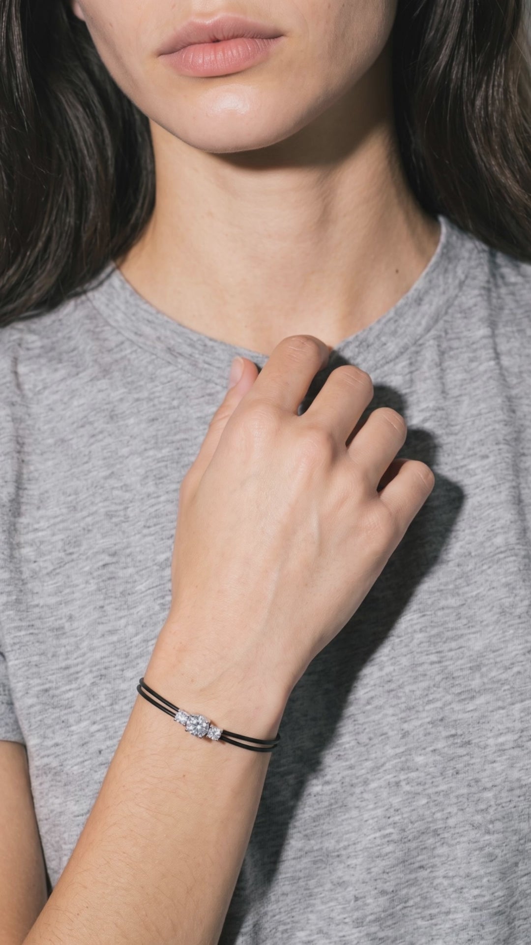 Bracelet Cordon Duo porté — vidéo