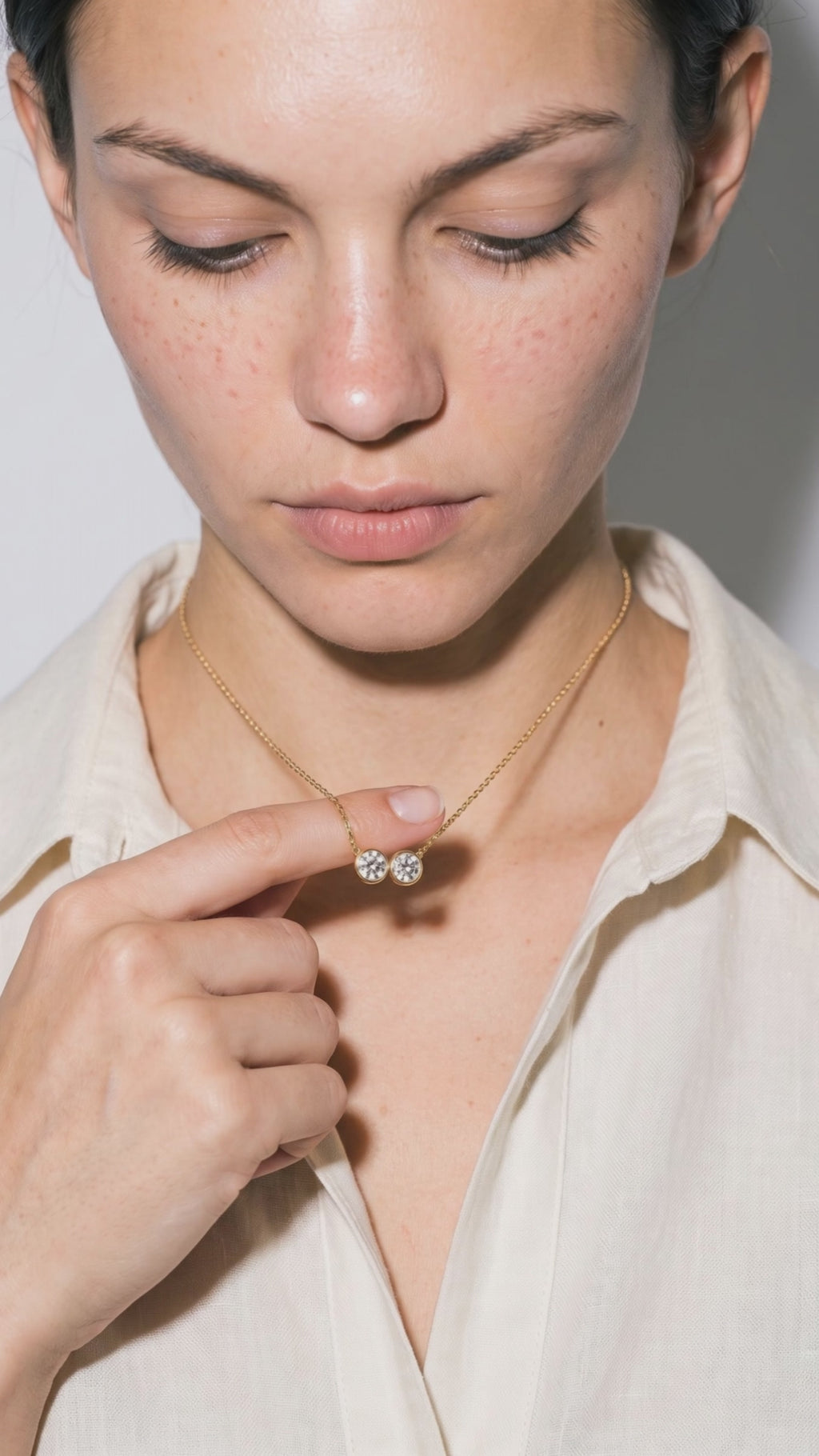 Collier Duo porté — vidéo