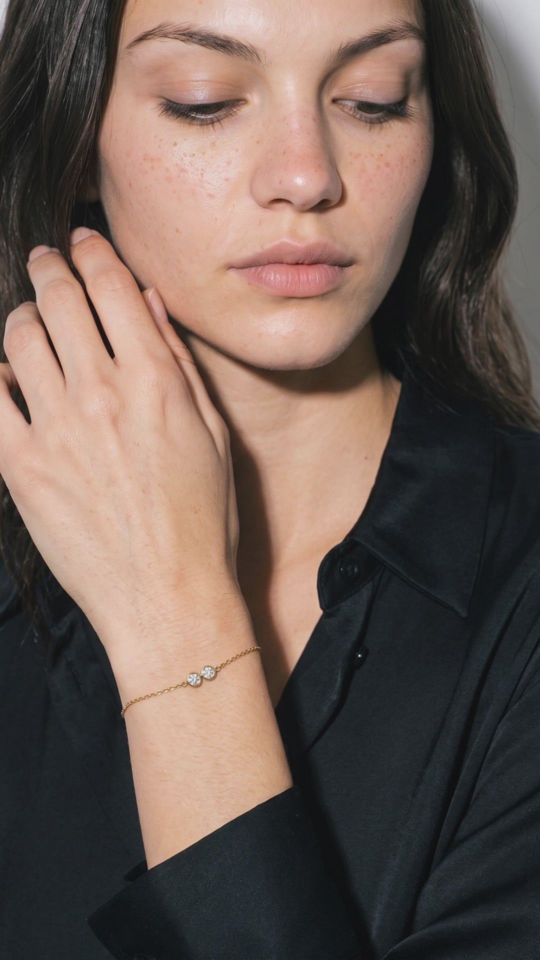 Bracelet Solitaire porté — vidéo