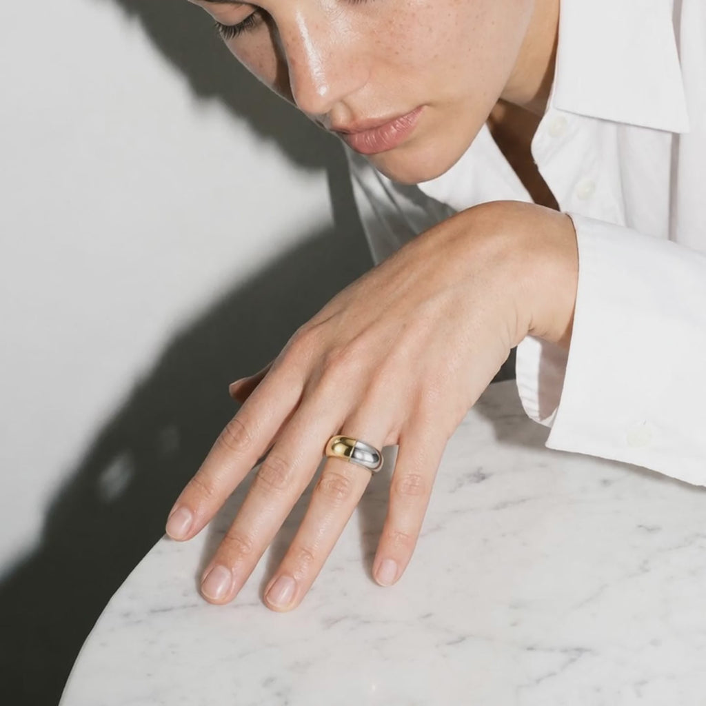 Bague Bicolore portée — vidéo
